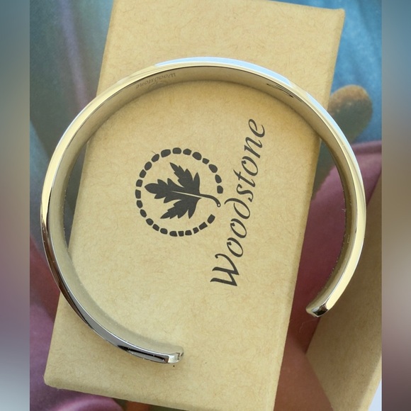 NIB Woodstone silver and Brown Women's Bracelet - Picture 3 of 4